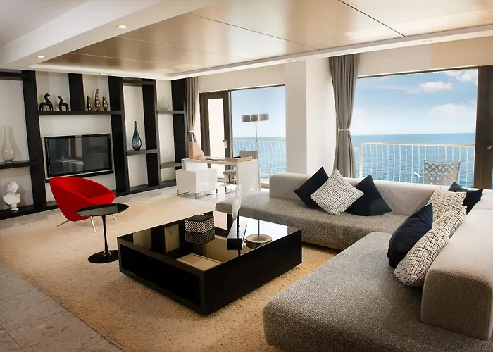 Paradise Hotel 5*
