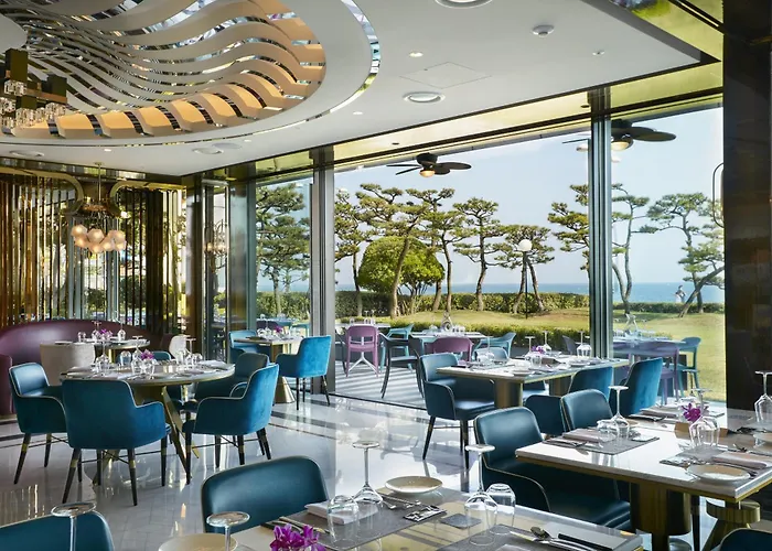 Paradise Hotel